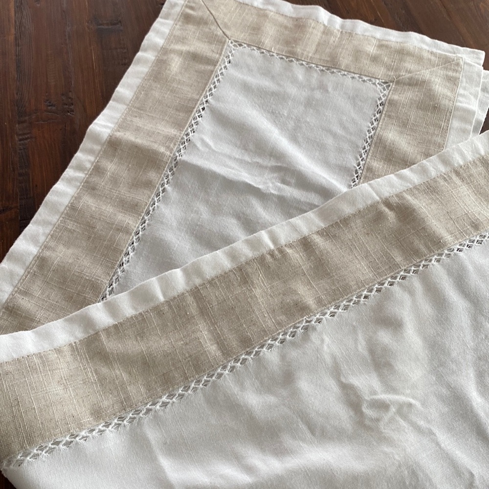 Nicole Miller linen table runner